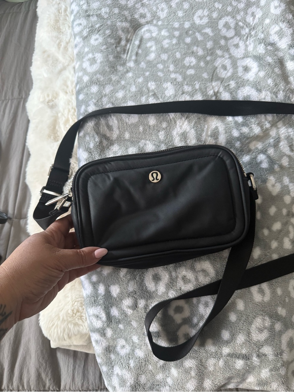 lululemon athletica Black Crossbody Shoulder Bag